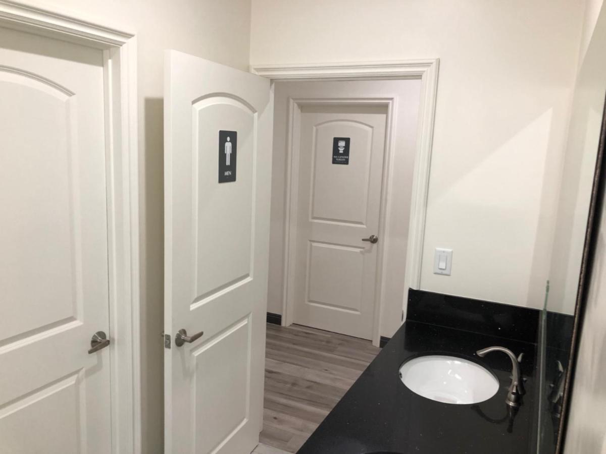 Hostel 8th And Ardmore 2*